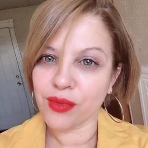 Meet your Posher, Lorena